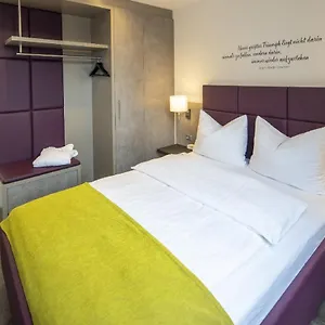 Gloria Superior 3* Stuttgart